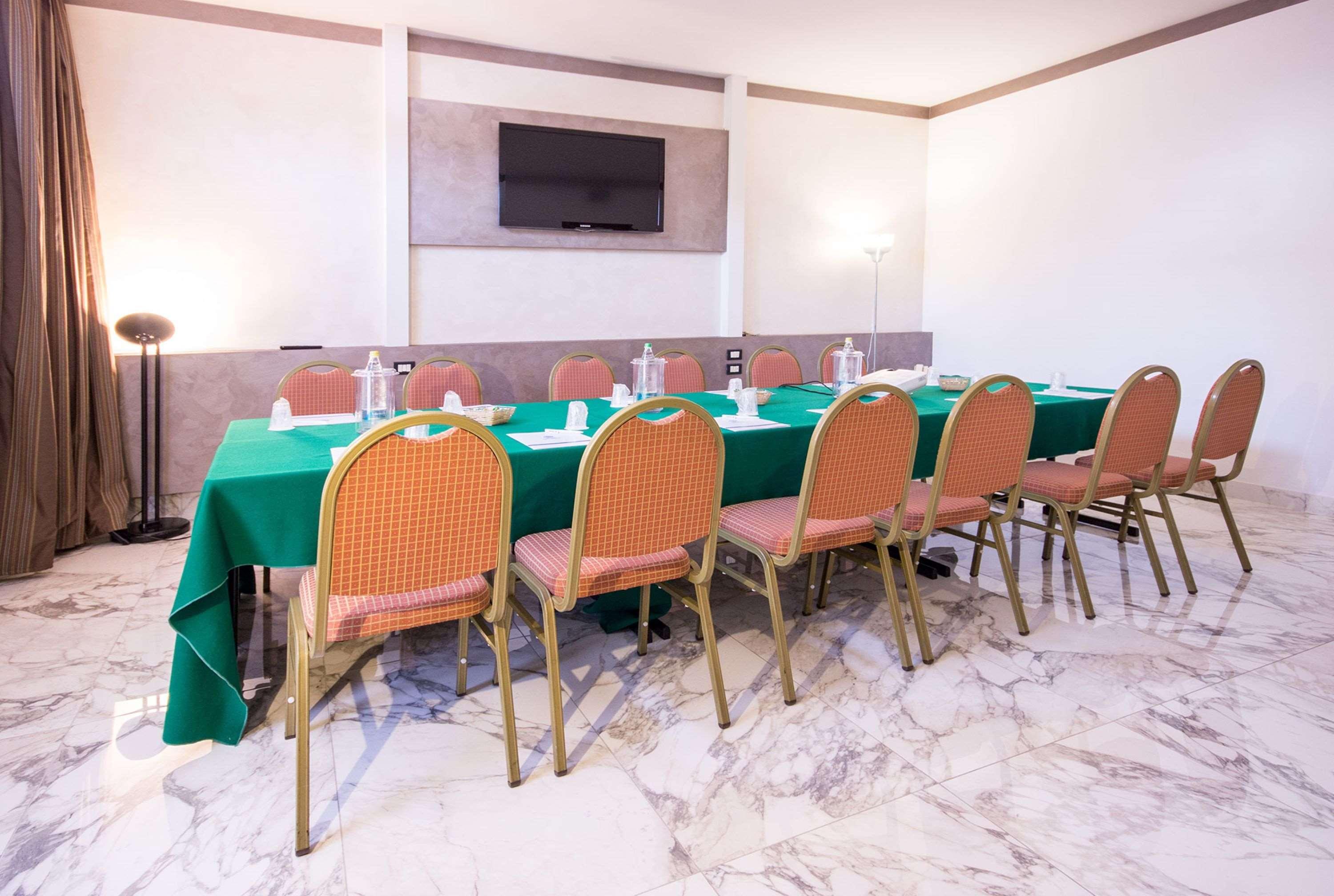 Hotel Western Modena District 4*