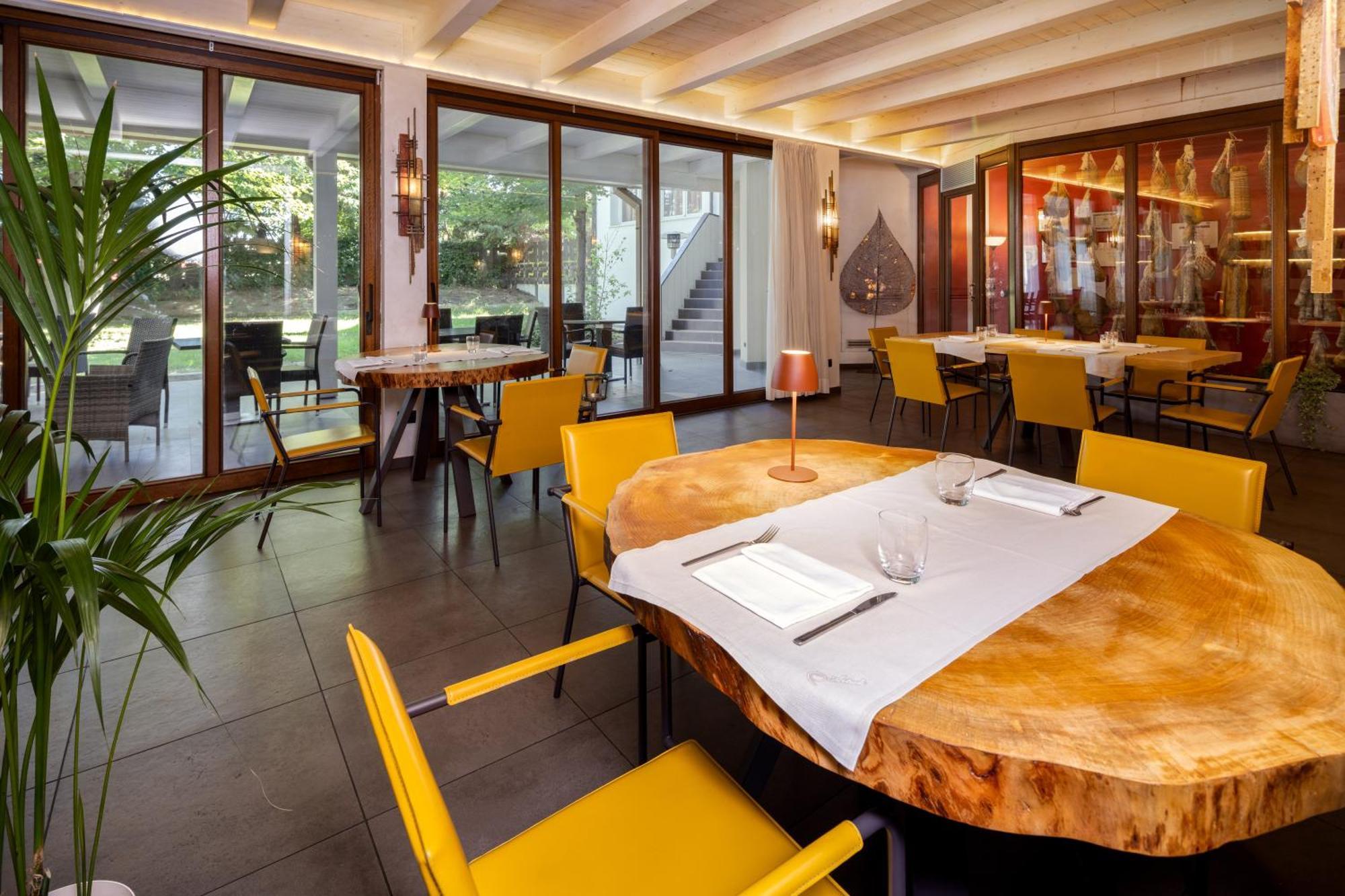 Western Modena District Hotel